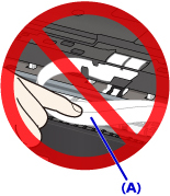 Do not touch the white belt (A) when removing objects blocking the print head holder